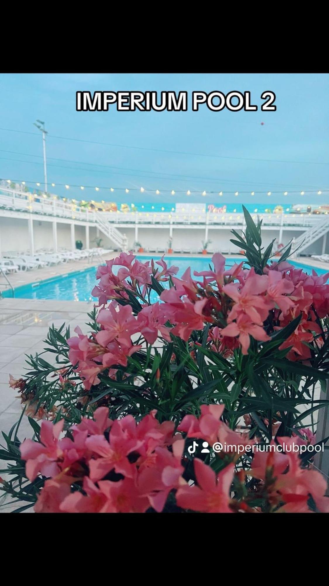Hotel Imperium & Pool Caracal Exterior foto